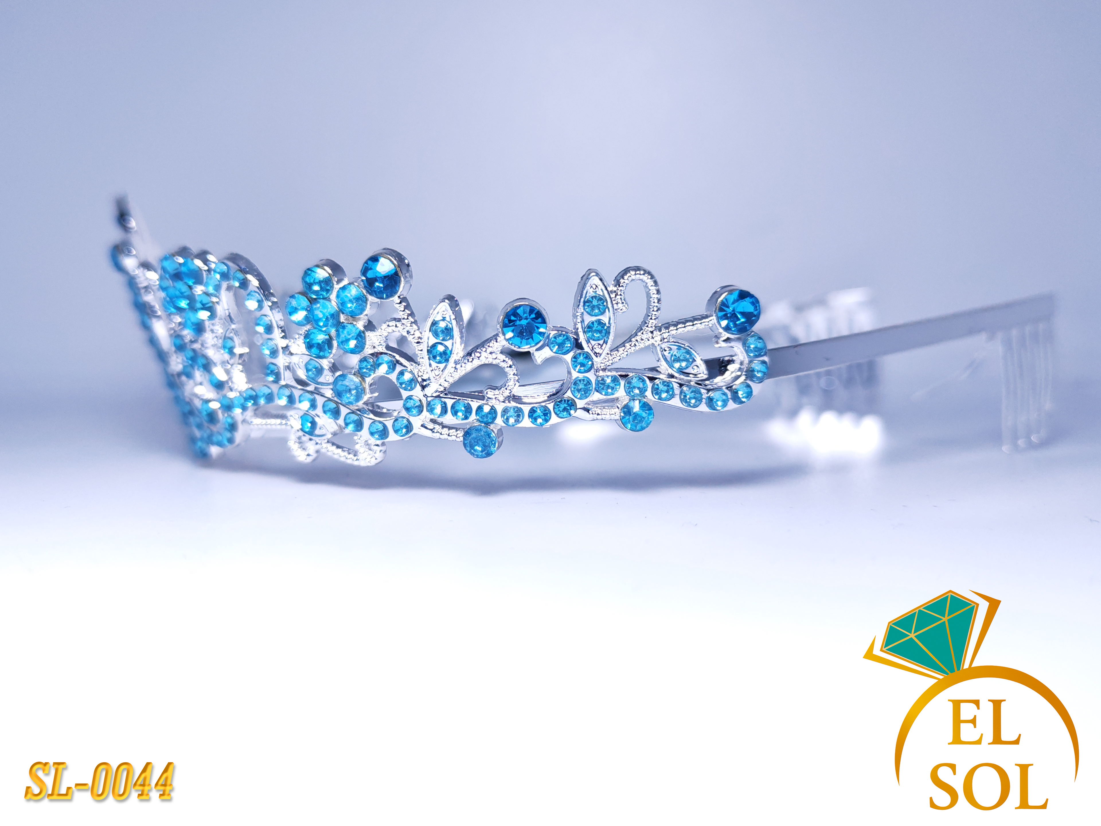 Corona Plateada Zafiro Celestial