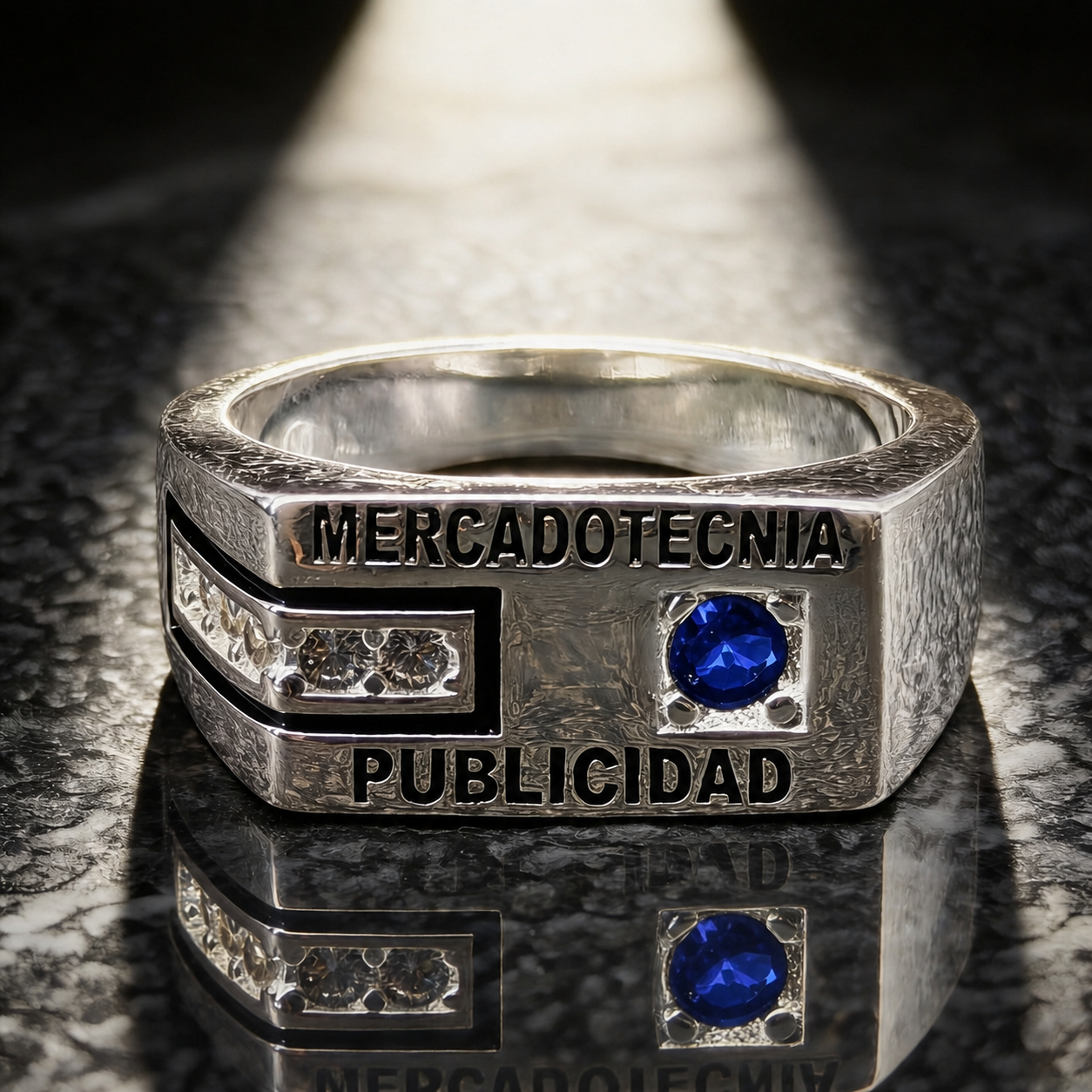 Anillo de Graduación Mercadotecnia y Publicidad Modelo MP-AN-003