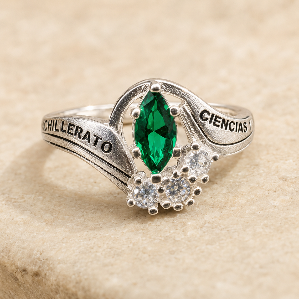 Anillo de Graduación Ciencias y Letras CL04