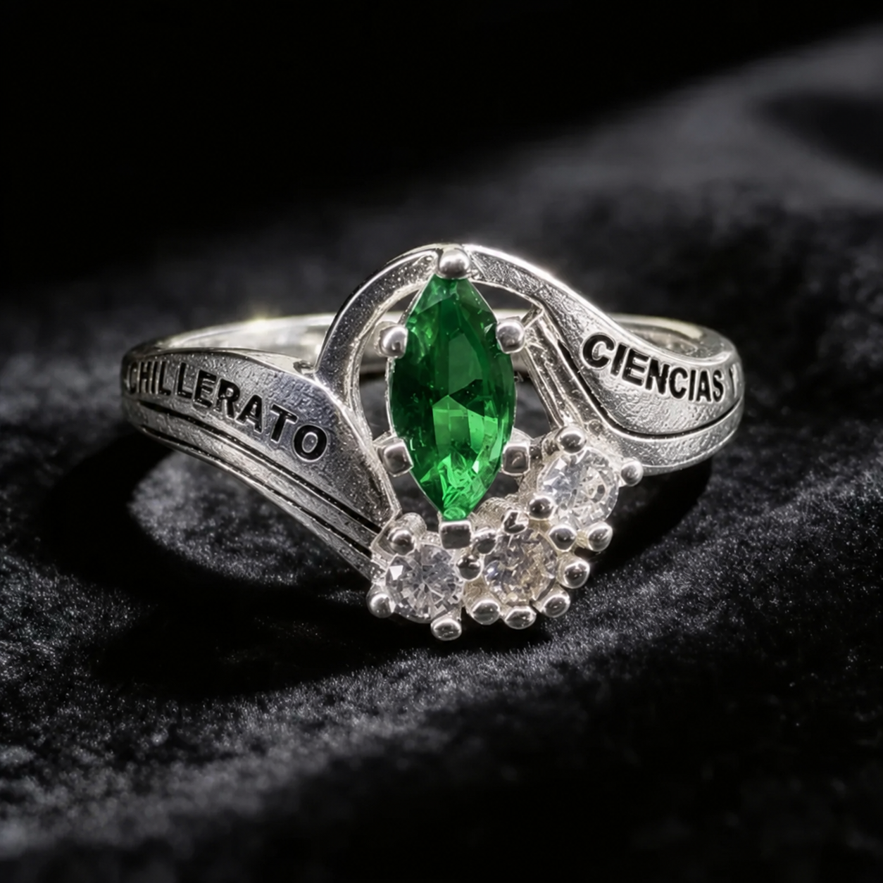 Anillo de Graduación Ciencias y Letras CL04