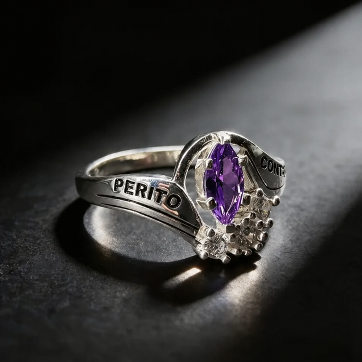 Anillo Perito Contador Modelo 016