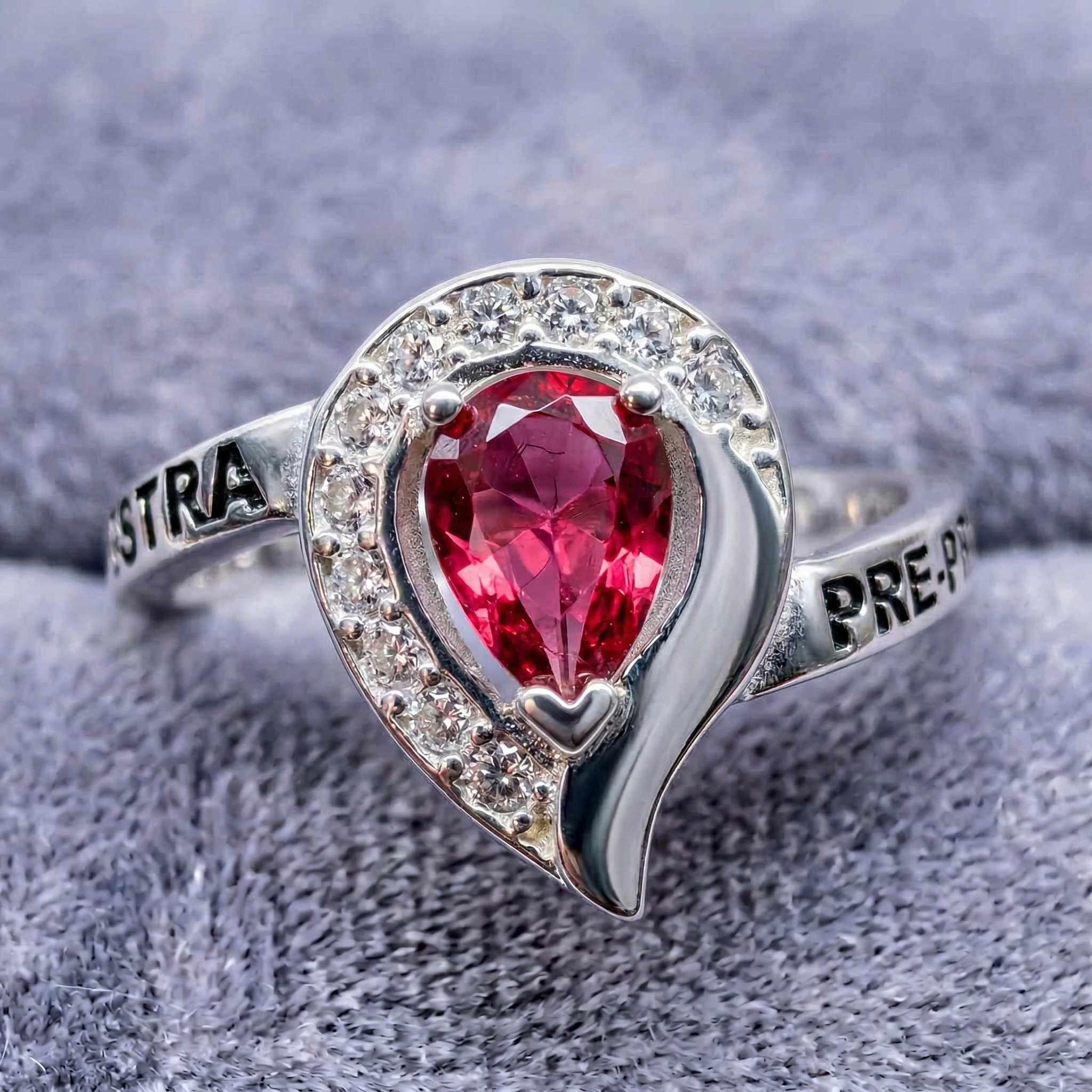 Anillo Maestra Preprimaria DP09
