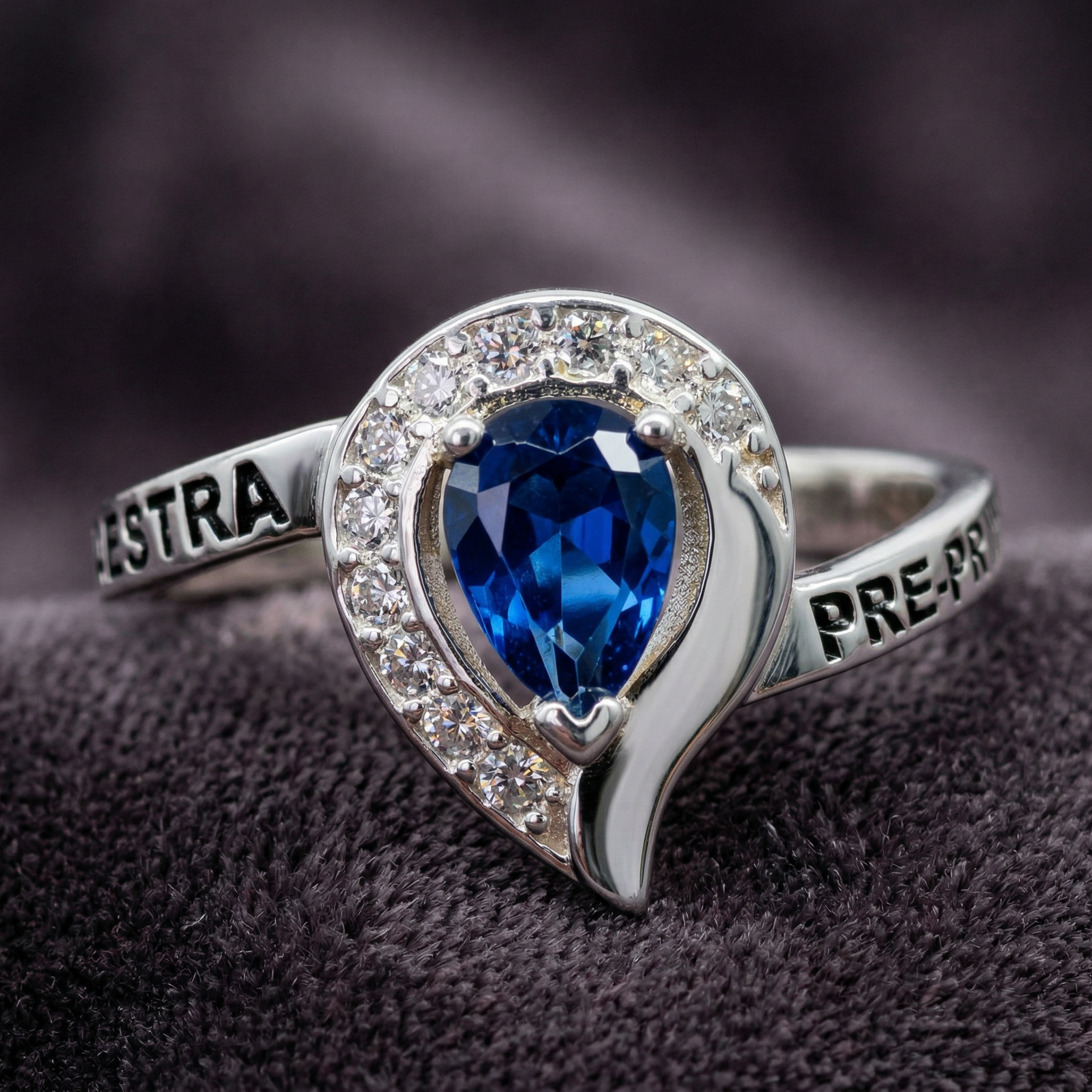 Anillo Maestra Preprimaria DP09