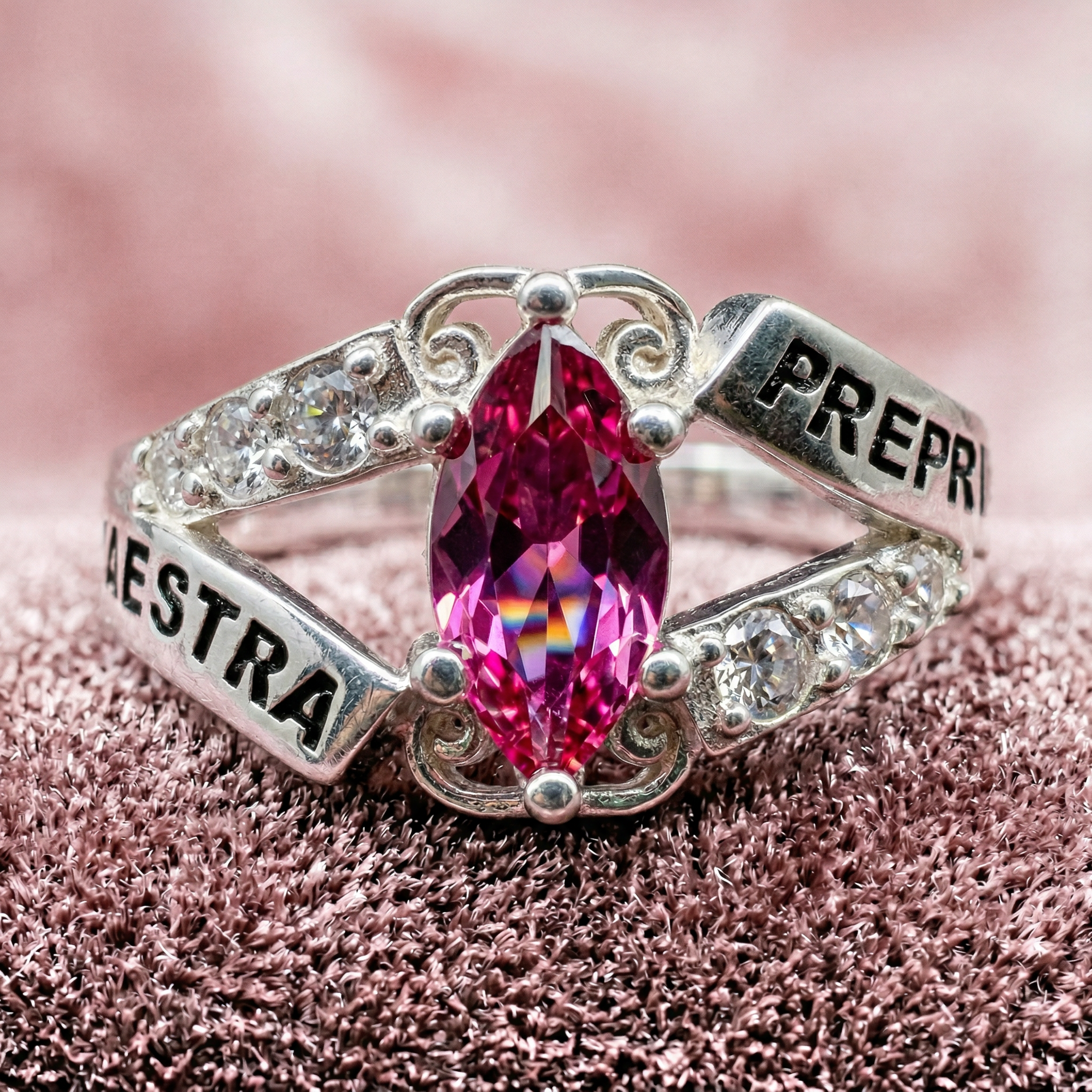 Anillo Maestra Preprimaria DP10