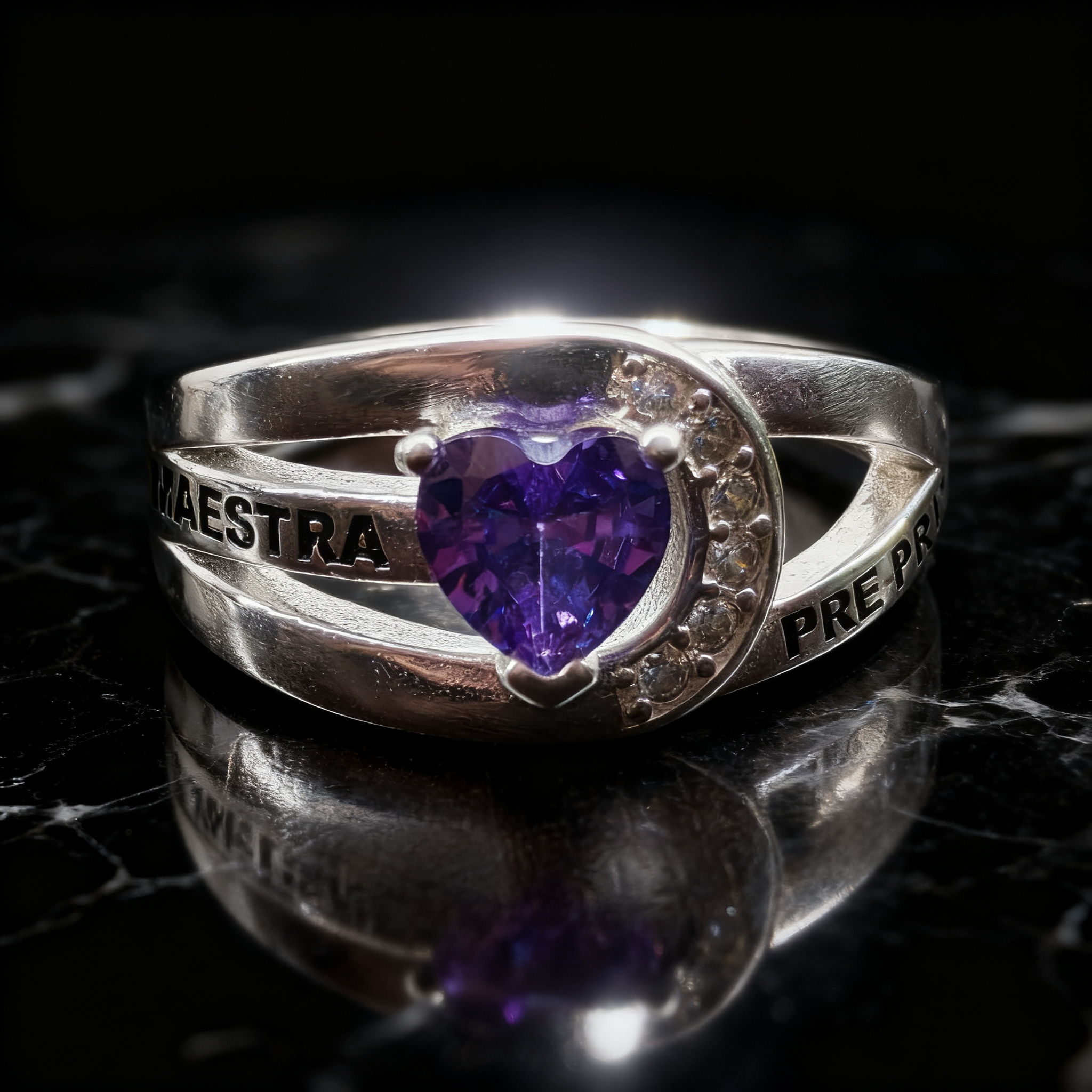 Anillo Maestra Preprimaria DP03