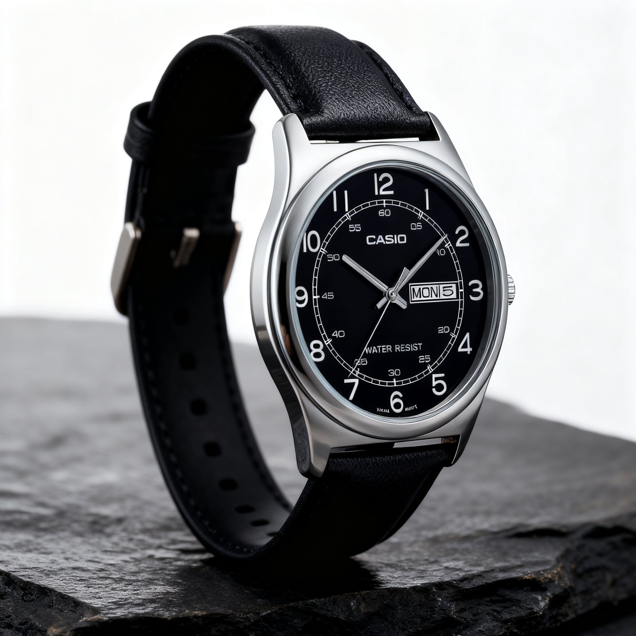 Reloj Casio MTP-V006L-1B2 Analógico Plateado Esfera Negra con Correa de Cuero – Caballero