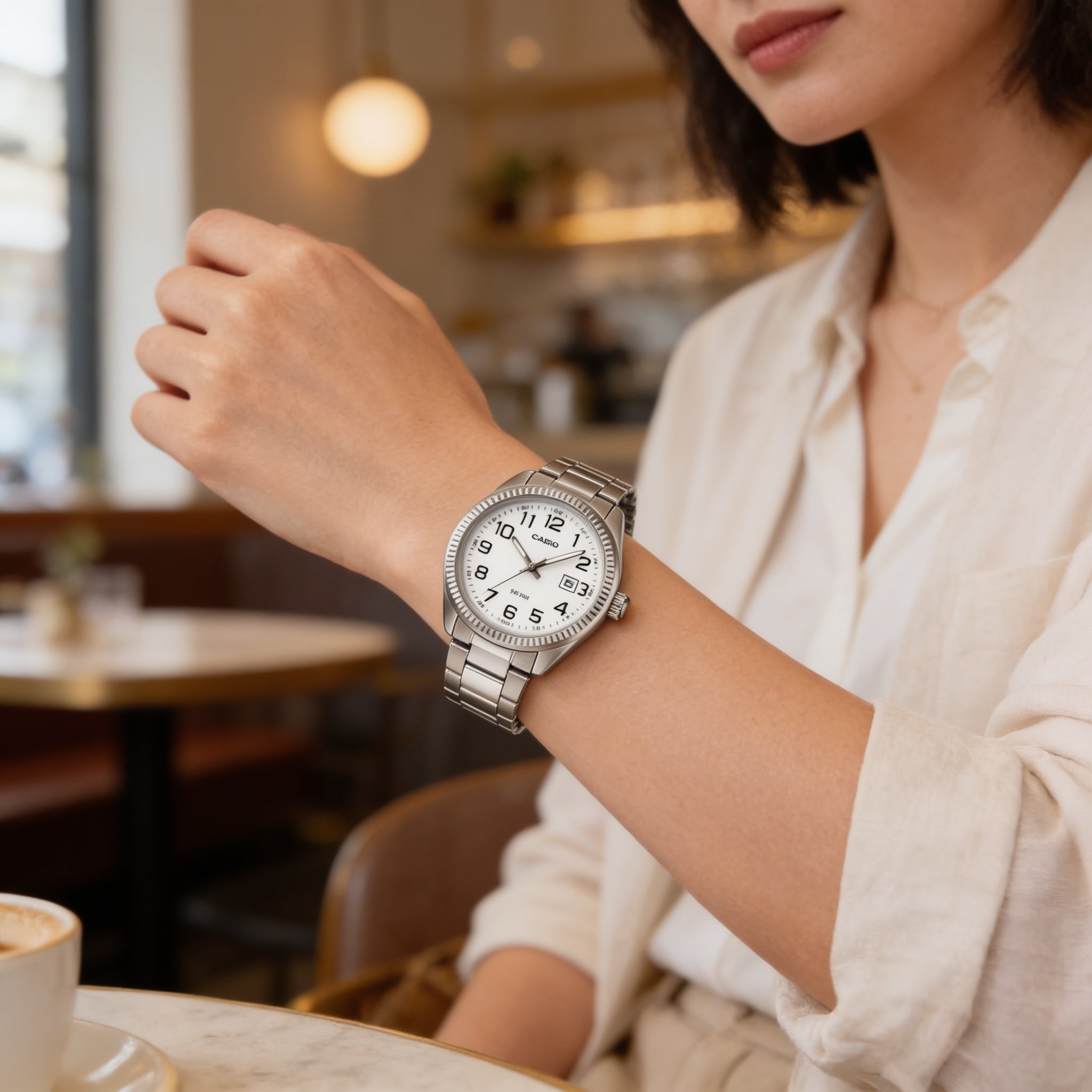 Reloj Casio LTP-V004D-2B Analógico Plateado Esfera Azul – Dama