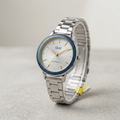 Reloj Q&Q QB89J201Y Analógico Plateado Esfera Clara 3BAR – Dama