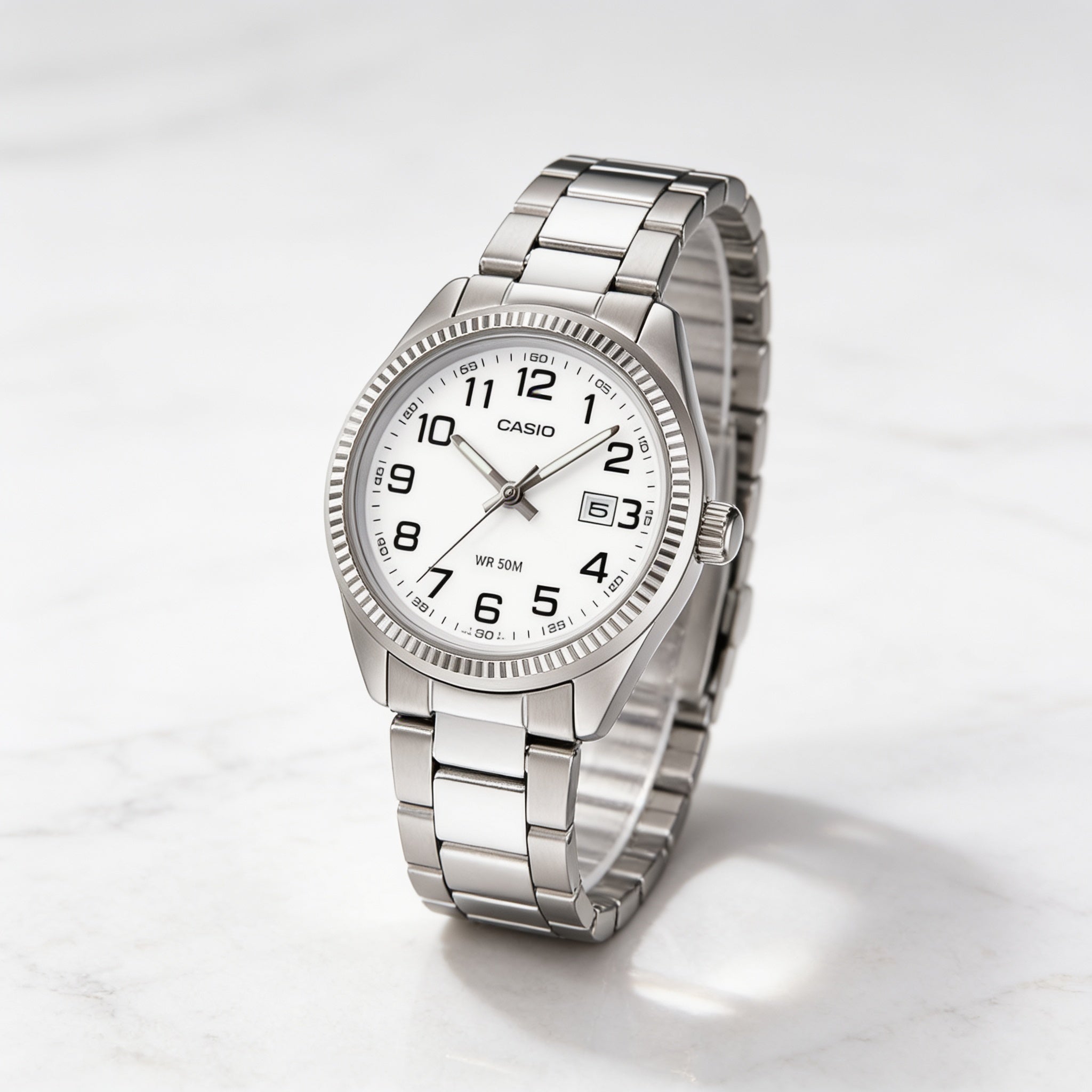 Reloj Casio LTP-V004D-2B Analógico Plateado Esfera Azul – Dama