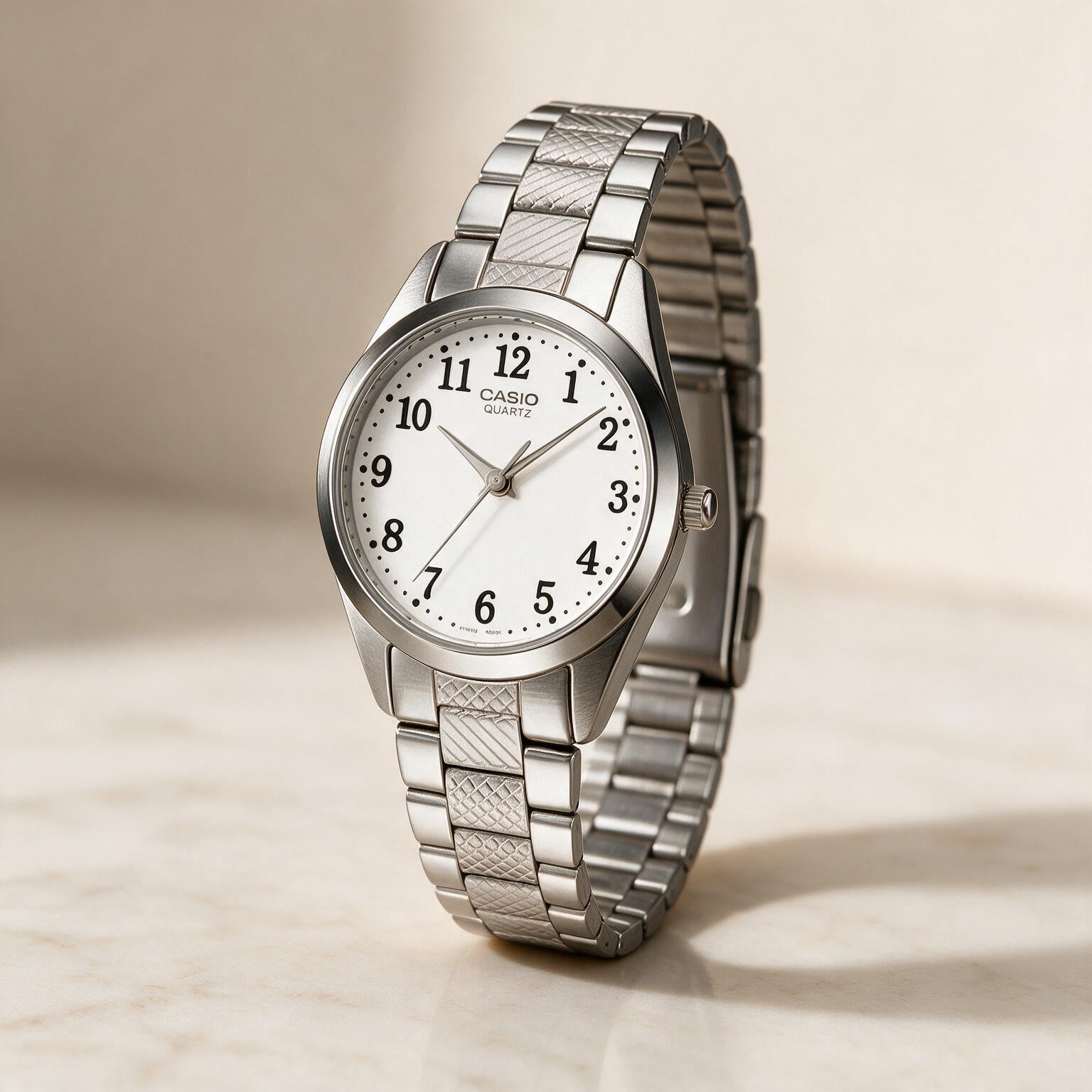 Reloj Casio LTP-1274D-7B Analógico Plateado Esfera Blanca – Dama