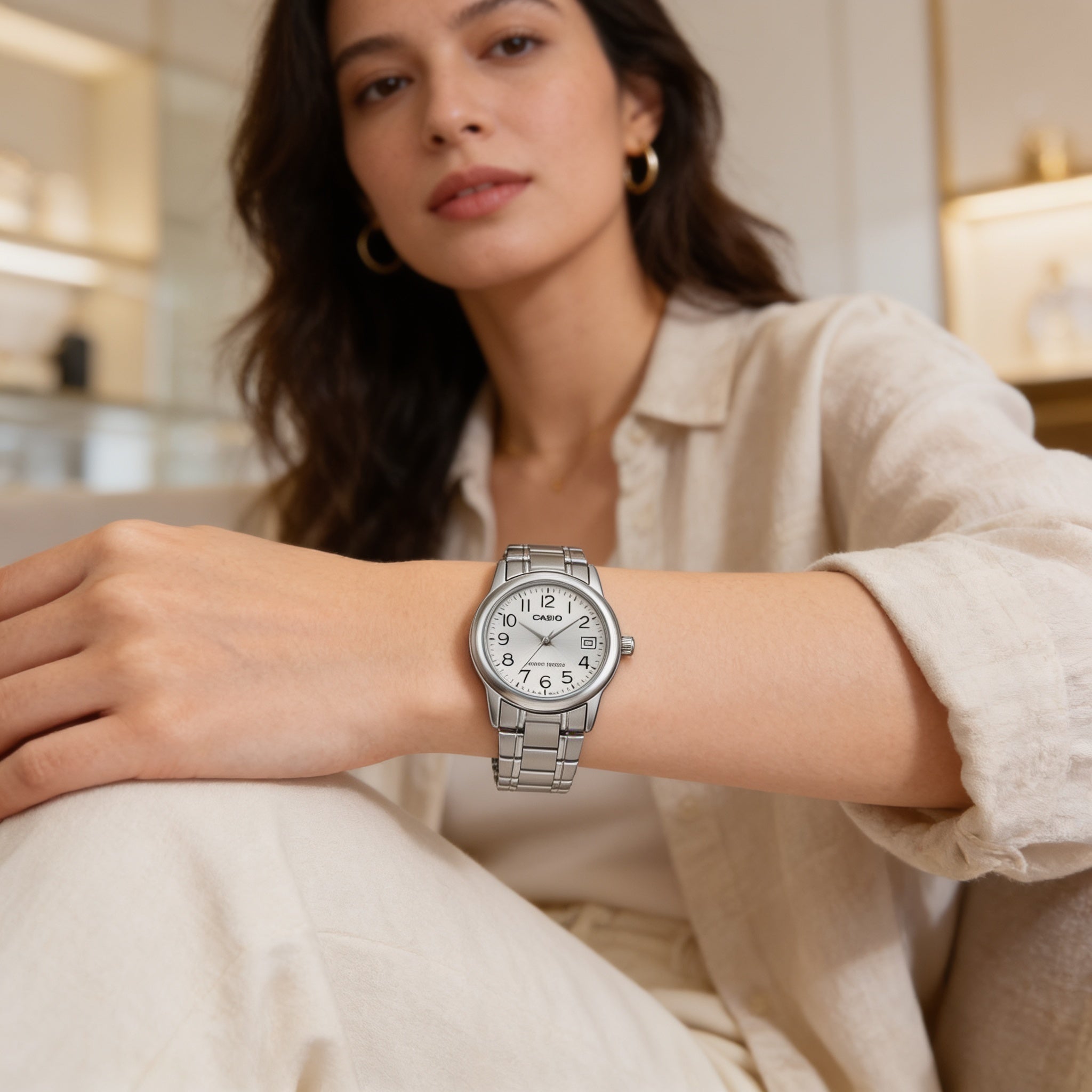 Reloj Casio LTP-V002D-7B Analógico Plateado Esfera Blanca – Dama