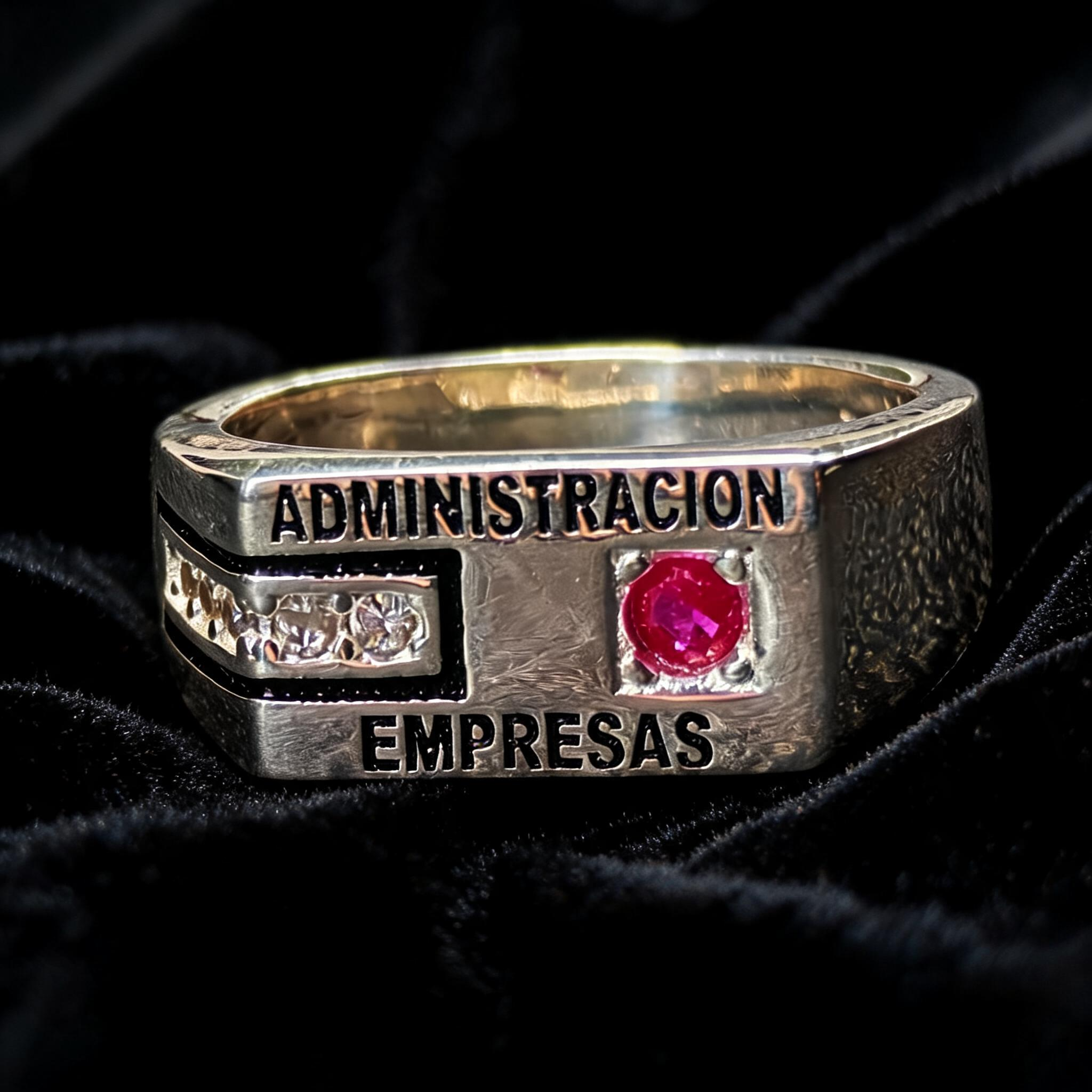 Anillo Administración de Empresas Sello Premium Modelo 010