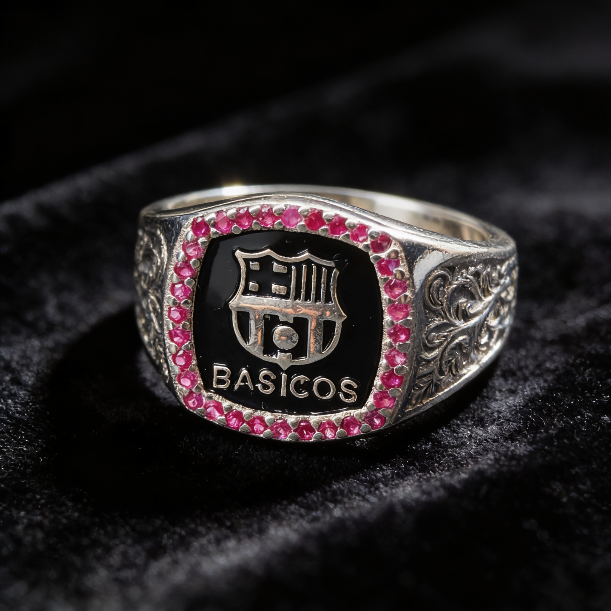 GR-3B-07 - Anillo rectangular 'Basicos' con escudo
