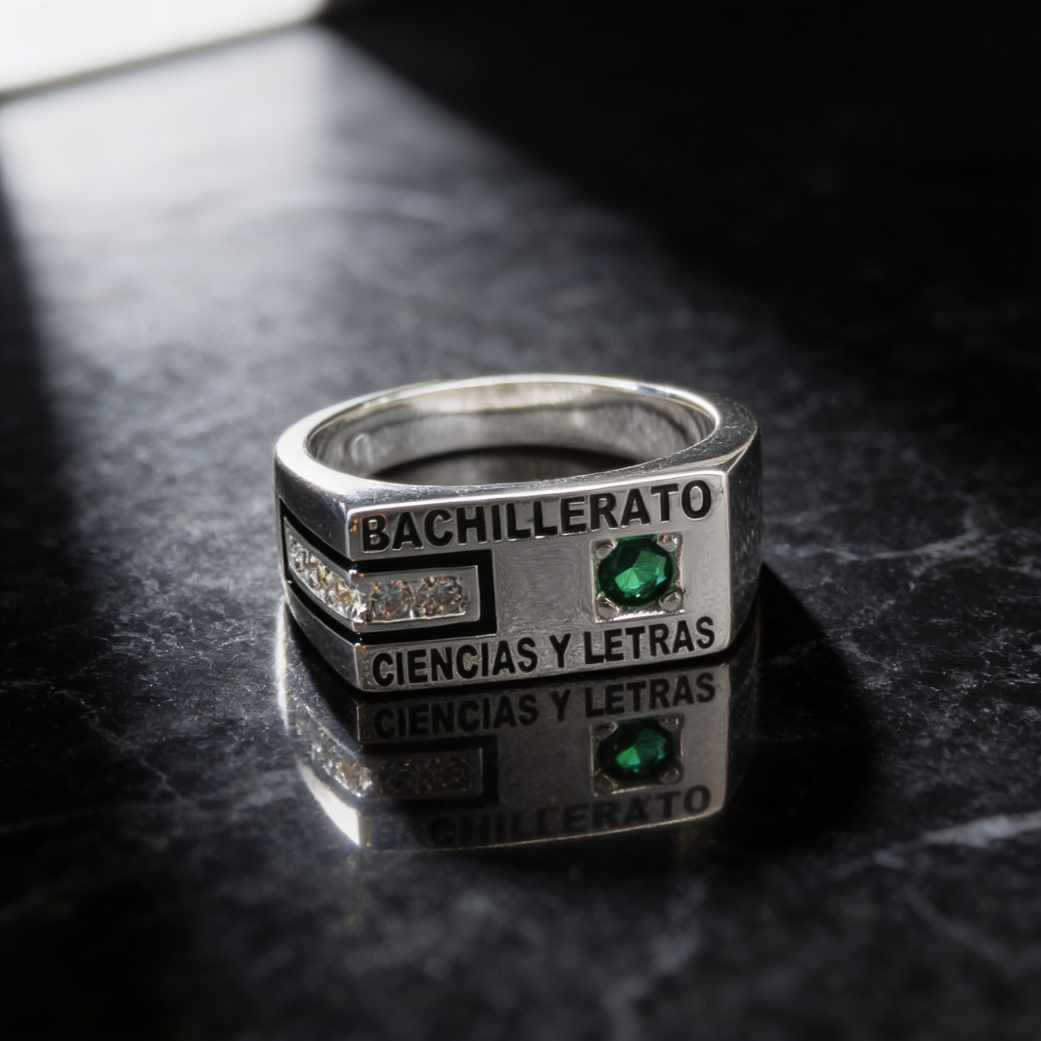 Anillo de Graduación Ciencias y Letras CL06
