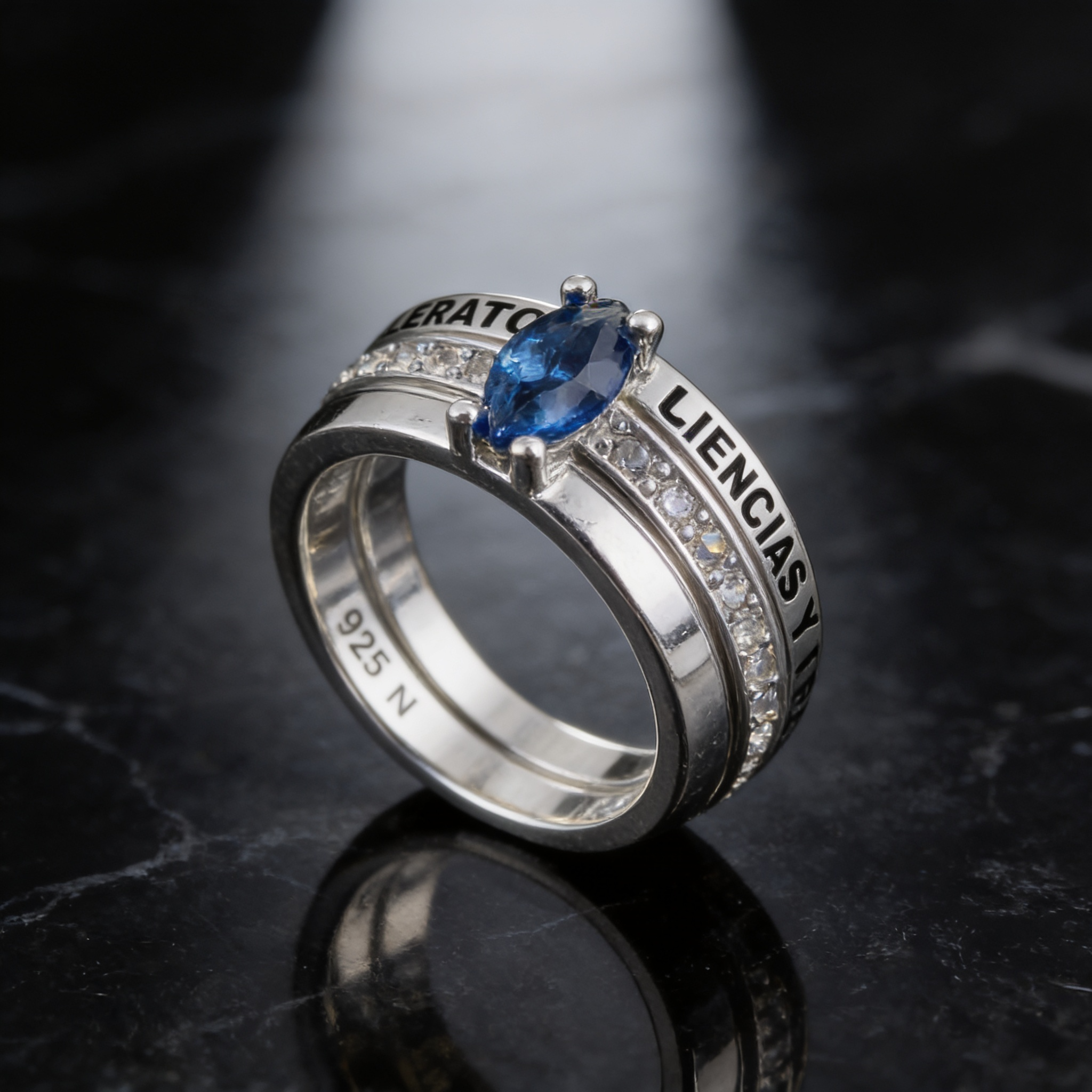 Anillo de Graduación Ciencias y Letras CL09