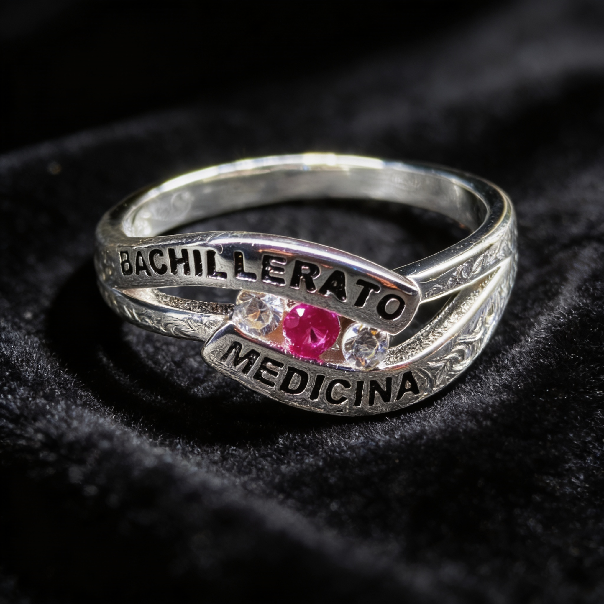 Anillo de Graduación Medicina Modelo 17