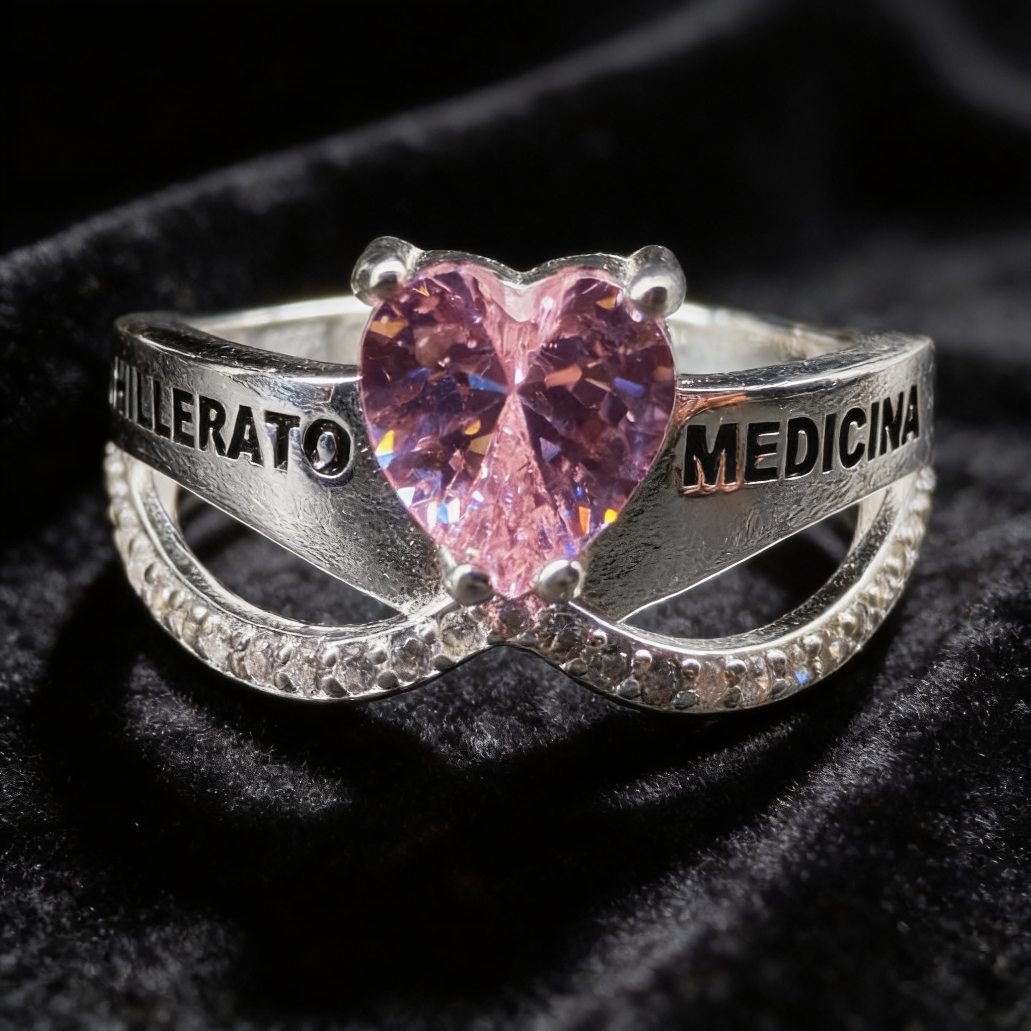 Anillo de Graduación Medicina Modelo 18