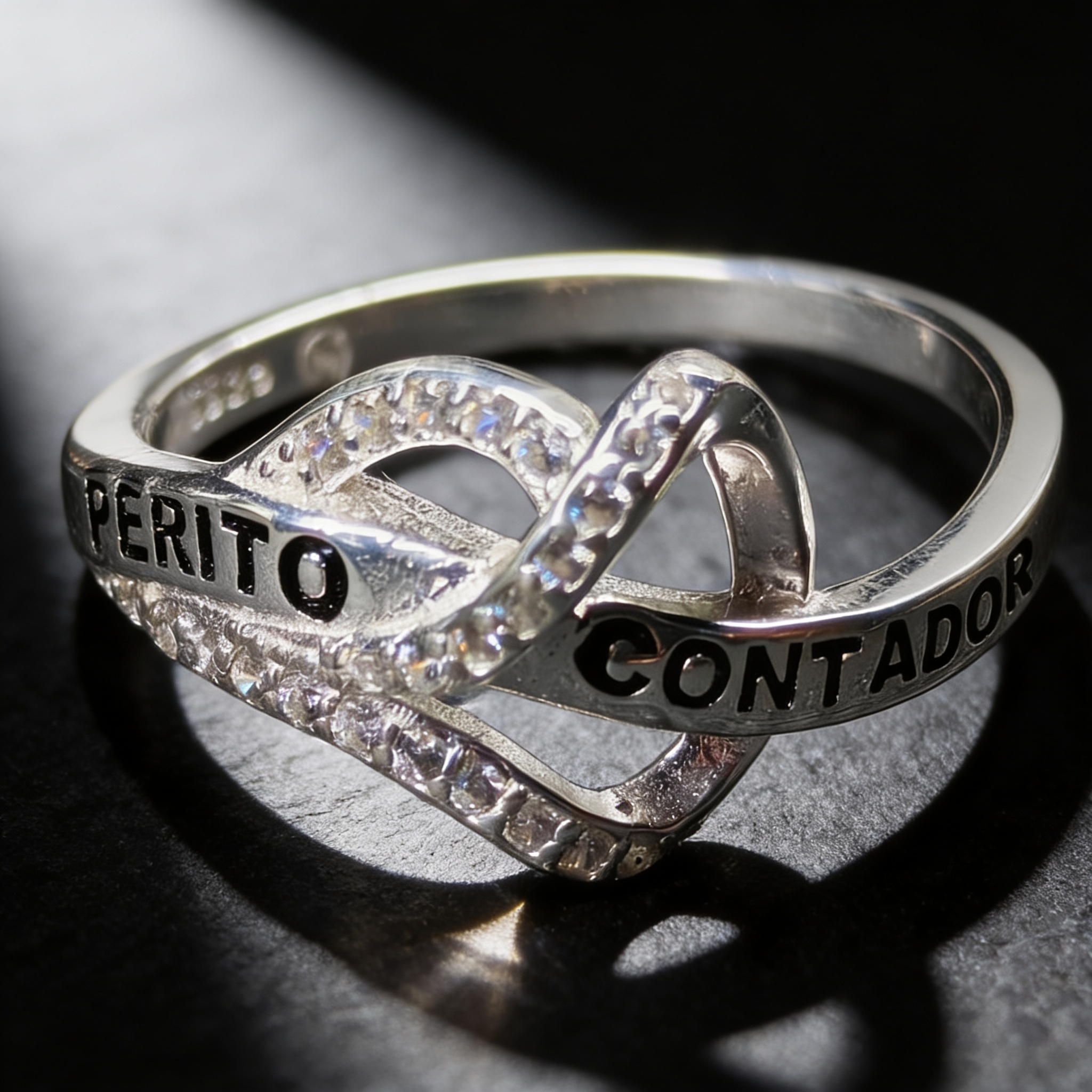 Anillo Perito Contador Modelo 012