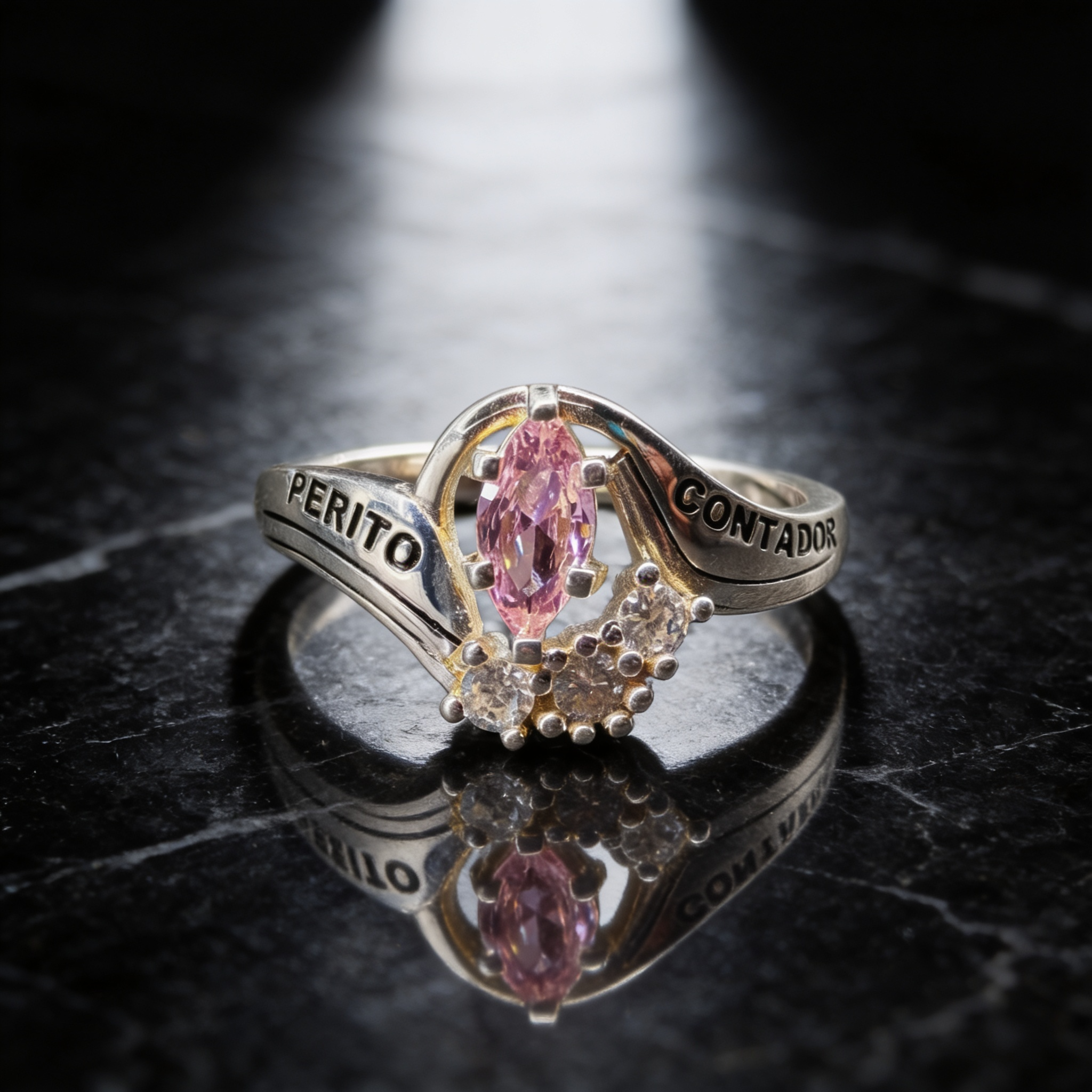 Anillo Perito Contador Modelo 016