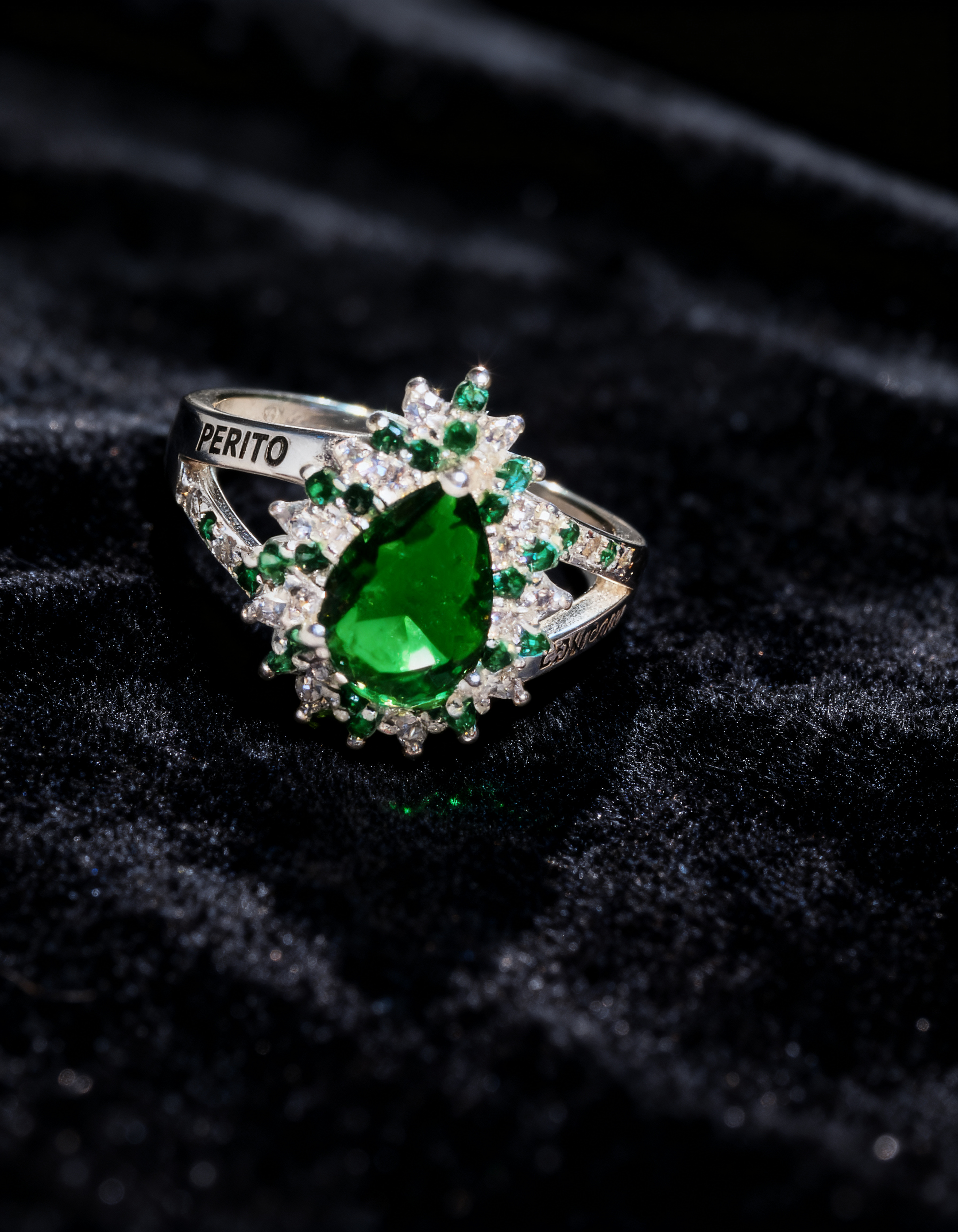 Anillo Perito Contador Modelo 020